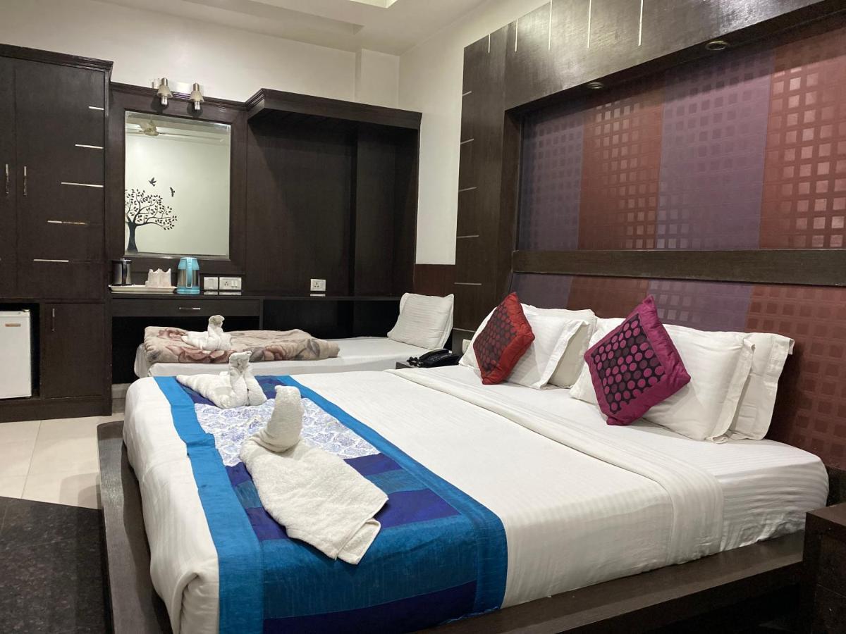 The Bonlon Inn-Near Blk Hospital Delhi  Esterno foto