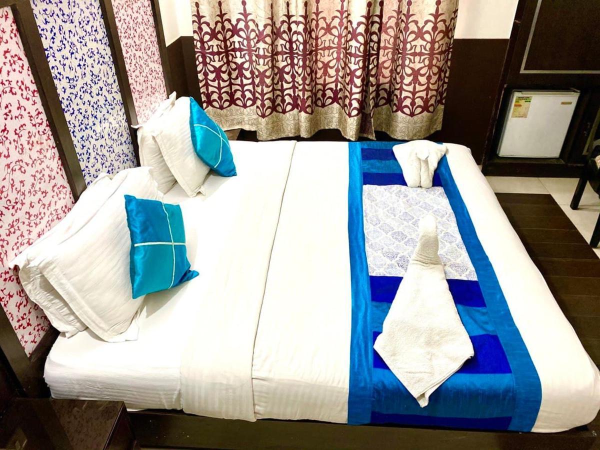 The Bonlon Inn-Near Blk Hospital Delhi  Esterno foto