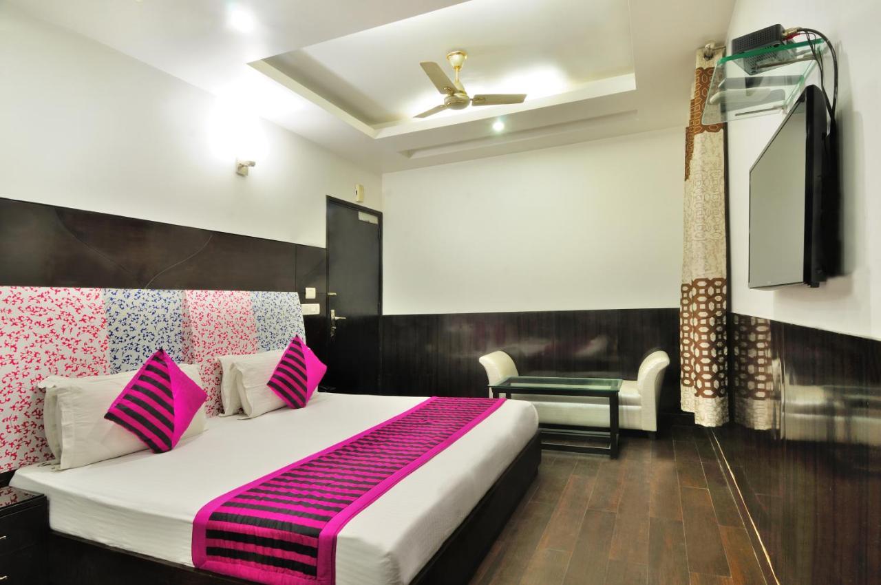 The Bonlon Inn-Near Blk Hospital Delhi  Esterno foto