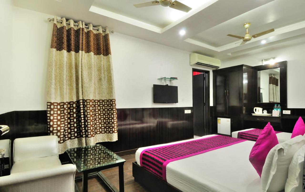The Bonlon Inn-Near Blk Hospital Delhi  Esterno foto